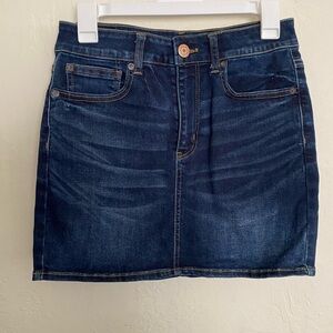 American Eagle Denim Mini Skirt – Next Level Stretch – Size 6